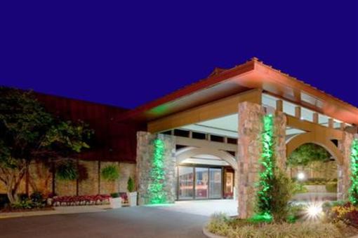 фото отеля Holiday Inn Blacksburg