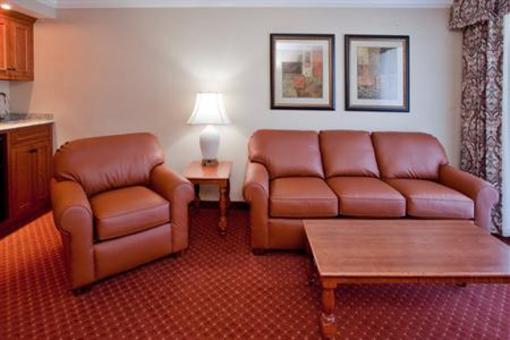 фото отеля Holiday Inn Blacksburg