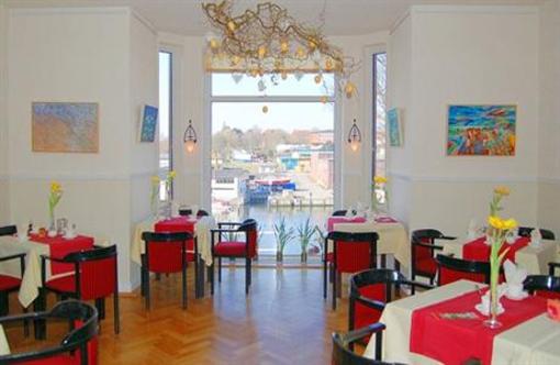 фото отеля Hotel & Cafe Wallburg