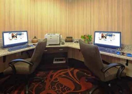 фото отеля Hampton Inn Beloit