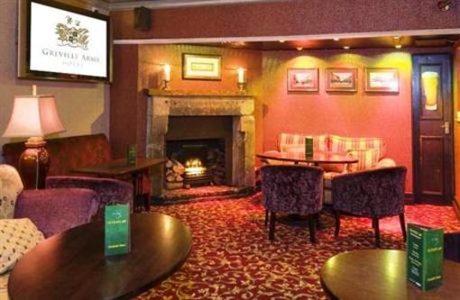 фото отеля Greville Arms Hotel