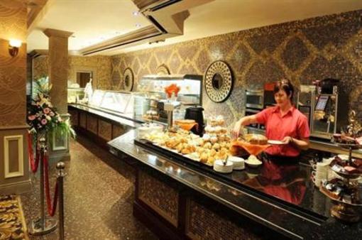фото отеля Greville Arms Hotel