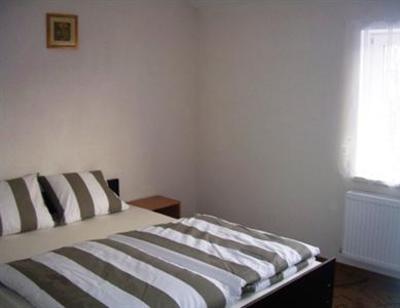 фото отеля Rooms For Rent Gerdi
