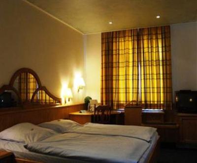 фото отеля Zum Neuling Hotel-Restaurant