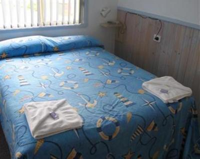 фото отеля Warilla Bowls & Recreation Club Holiday Cabins Barrack Heights