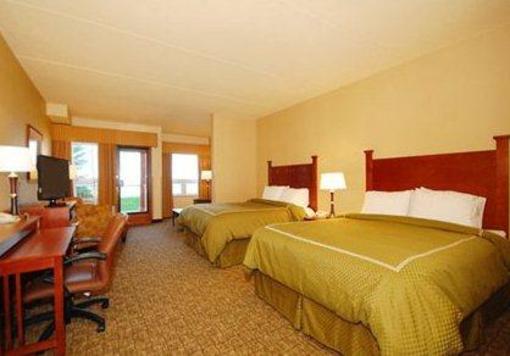 фото отеля Comfort Suites Canal Park