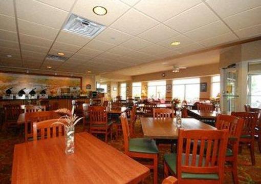 фото отеля Comfort Suites Canal Park