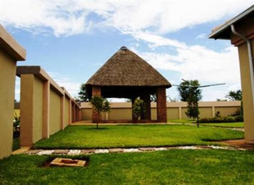 фото отеля Lizvilla Guesthouse Pretoria