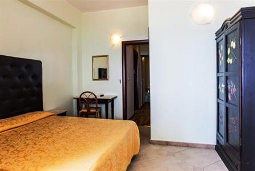 фото отеля Hotel Tysandros