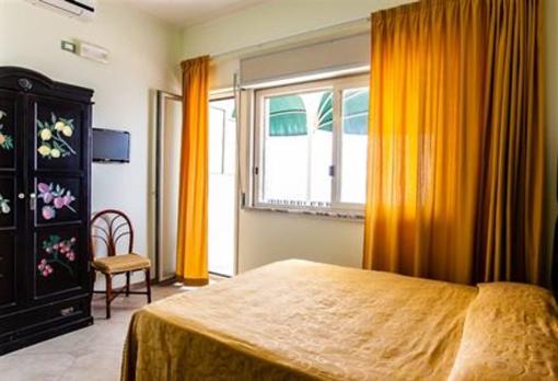 фото отеля Hotel Tysandros
