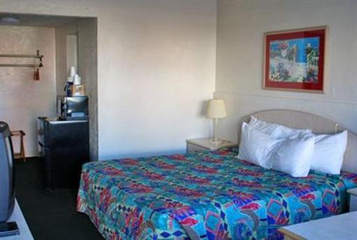 фото отеля Buccaneer Beach Motel