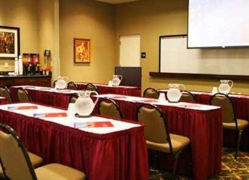 фото отеля Hampton Inn Suites Dobson
