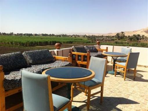 фото отеля New Memnon Hotel