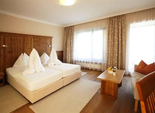 фото отеля Hirschen Hotel Imst