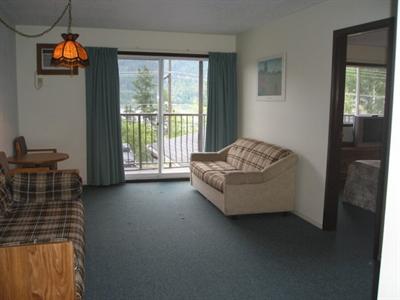 фото отеля North Shore Inn Nelson
