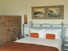 фото отеля Whalesong Lodge Gansbaai