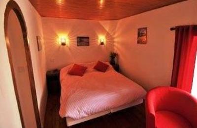 фото отеля Logis Auberge de Saint Julien aux Bois