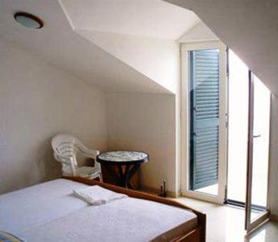фото отеля Apartmani Marija Podstrana