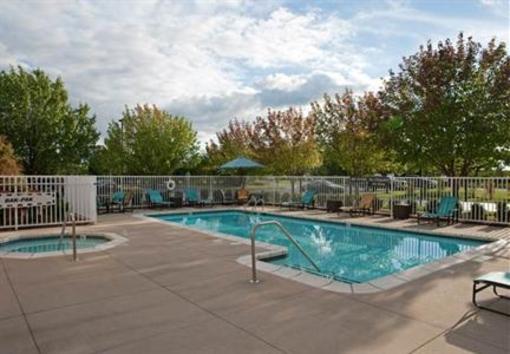 фото отеля Residence Inn Grand Rapids West