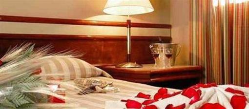 фото отеля Plaza Week Inn Campos do Jordao