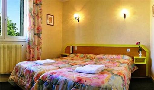 фото отеля Hotel Au Puits Enchante Saint-Martin-en-Bresse