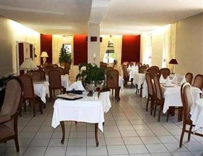 фото отеля Hotel Au Puits Enchante Saint-Martin-en-Bresse