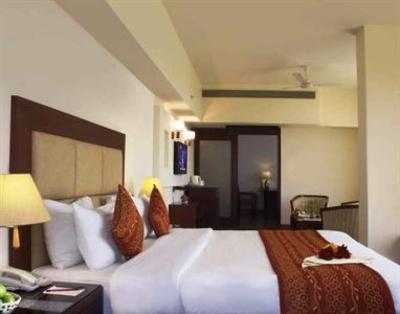 фото отеля Legend Sarovar Portico