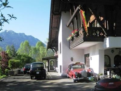 фото отеля Panoramahotel Karwendelhof Wallgau