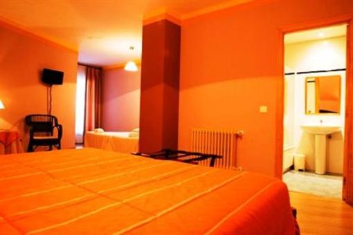 фото отеля Hotel Montanes
