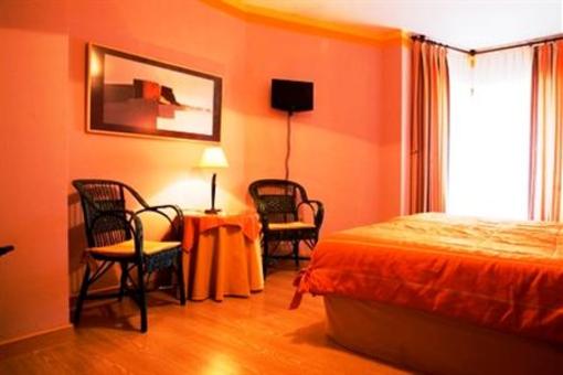 фото отеля Hotel Montanes