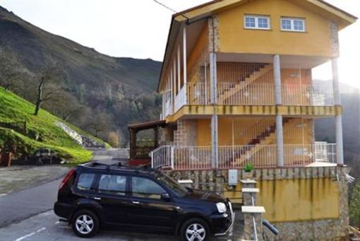 фото отеля Apartamentos Turisticos Mirador de Miranda