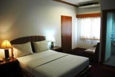 фото отеля K.H. Chaophaya Inn