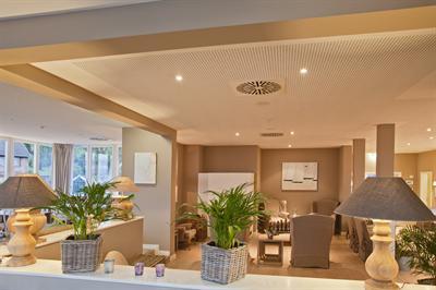 фото отеля StrandHotel Seeblick Ostseebad Heikendorf
