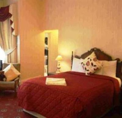 фото отеля The Lawn Guest House