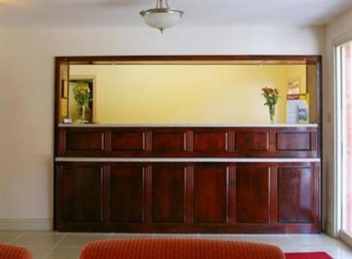 фото отеля Econo Lodge Petersburg