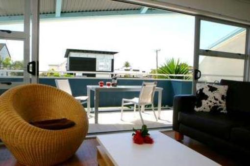 фото отеля Marine Reserved Apartments Whangamata