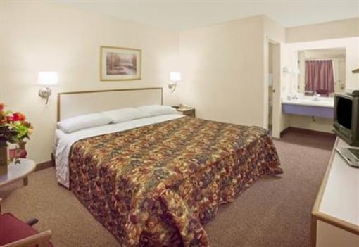 фото отеля Americas Best Value Inn - Pittsburgh Airport