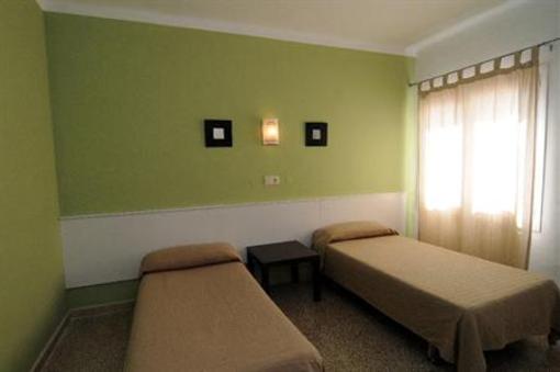 фото отеля Hostal Miranda