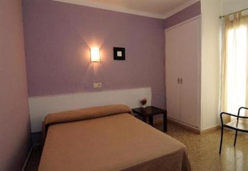 фото отеля Hostal Miranda