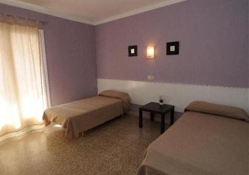 фото отеля Hostal Miranda