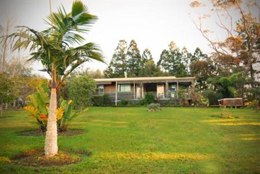 фото отеля Puketotara Lodge