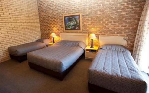 фото отеля The Town House Sundowner Goondiwindi