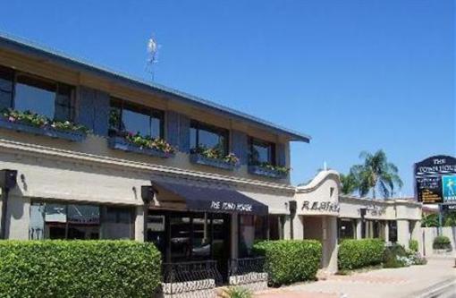 фото отеля The Town House Sundowner Goondiwindi