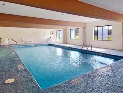 фото отеля Travelodge Suites Savannah Pooler
