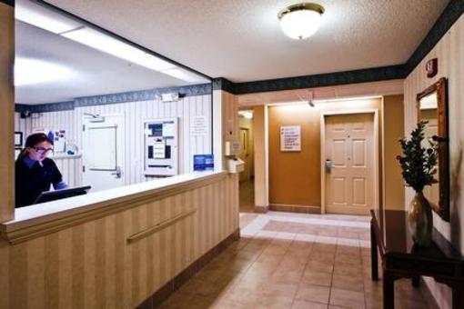 фото отеля Candlewood Suites Detroit - Troy