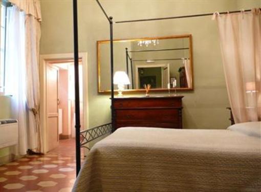 фото отеля La Boheme Bed & Breakfast Lucca