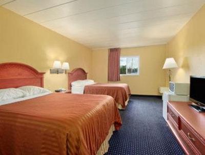 фото отеля Travelodge Lima