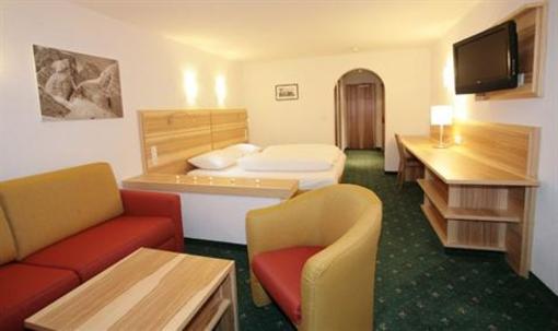 фото отеля Hotel Tyrol Pfunds