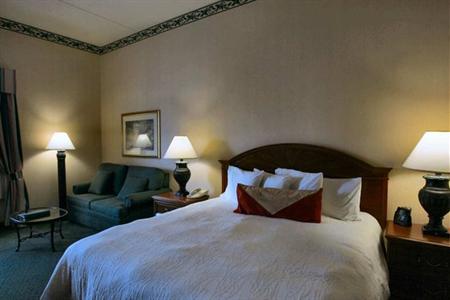 фото отеля Hilton Garden Inn State College