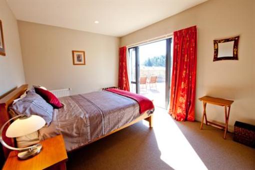 фото отеля Websters on Wanaka Lodge